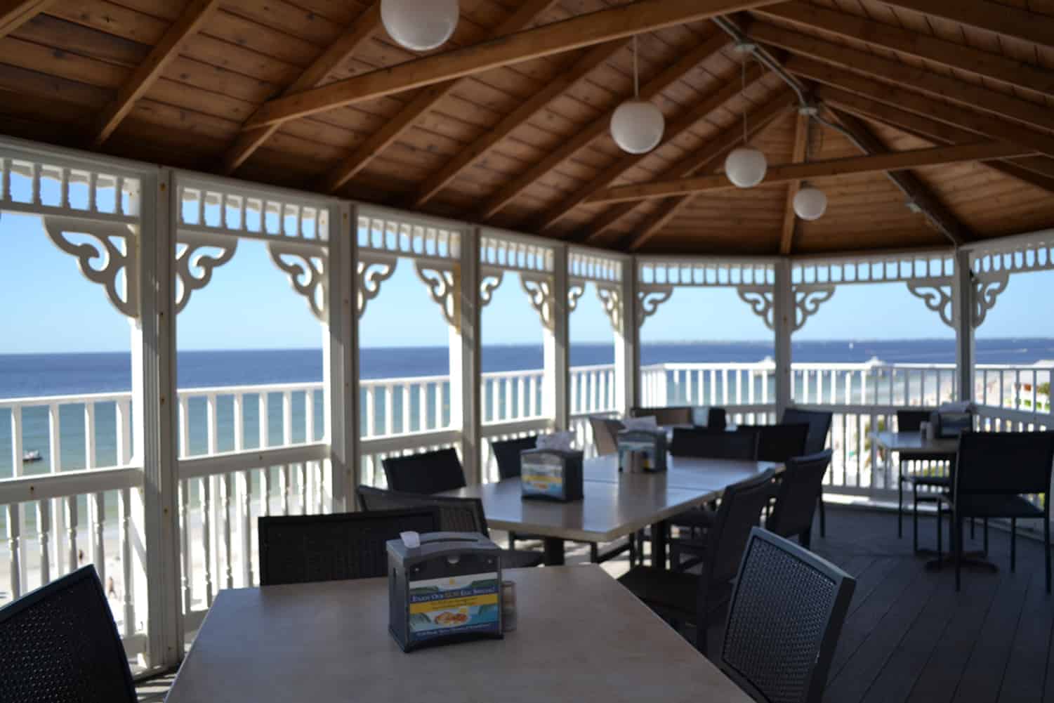 Sun Deck Restaurant | Outdoor Seating | Restaurants in Fort Myers